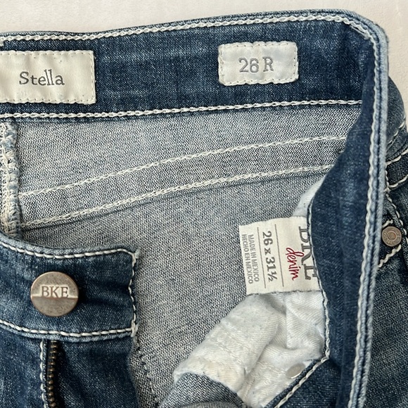 BKE Denim Stella Straight Stretch Destructed Blue Jeans Size 26 x 31.5” - Picture 10 of 10